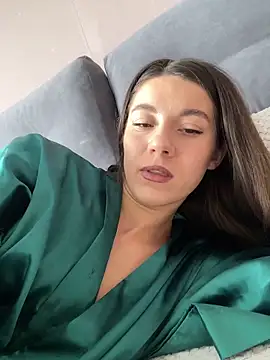 OnlyLeiLa online show from 04.07.26