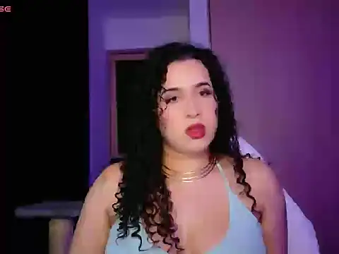 Snapshot of DIVINANGELA chatting on 05.16.26 DIVINANGELA online show from 05.16.26