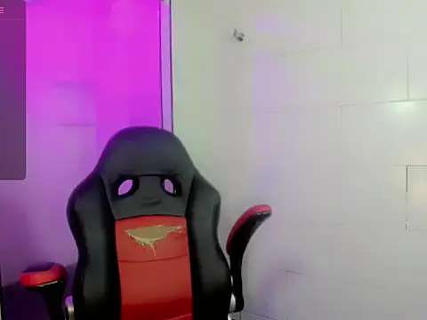 Maddye Fox online show from 03.12.26