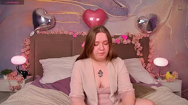 Snapshot of RachelDiRose chatting on 02.11.26 RachelDiRose online show from 02.11.26