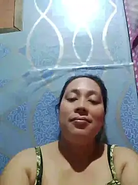 May Bombs online show from 04.04.26