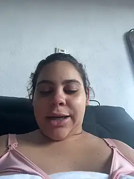 Snapshot of Adriputinha chatting on 05.04.26 Adriputinha online show from 05.04.26