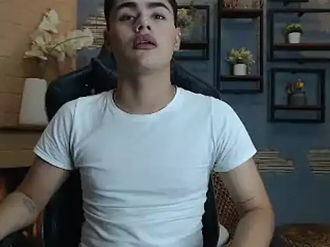 FemNoa online show from 02.17.26