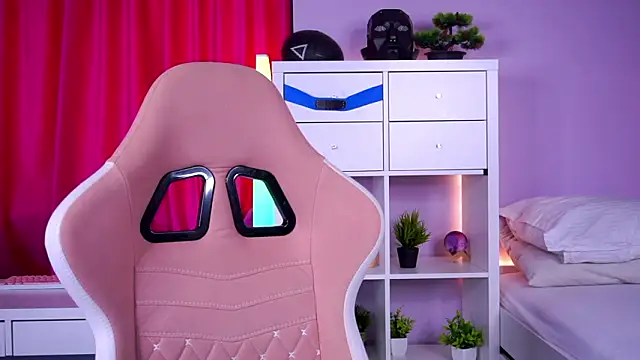 Snapshot of MistyReeds chatting on 02.19.26 MistyReeds online show from 02.19.26