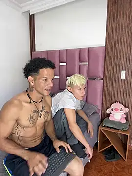 MaxyRyan online show from 02.13.26