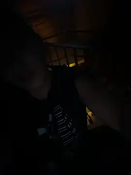 Snapshot of Mia_rivers__ chatting on 04.14.26 Mia rivers online show from 04.14.26