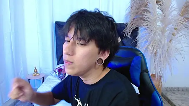 nikoo 18 online show from 02.04.26