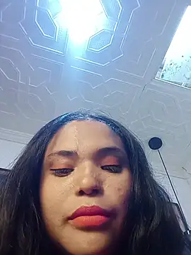 Snapshot of Maggyx chatting on 05.18.26 Maggyx online show from 05.18.26