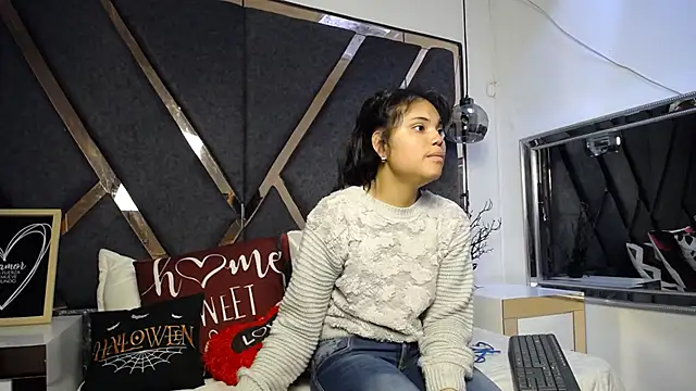 Snapshot of Maggyx chatting on 05.29.26 Maggyx online show from 05.29.26