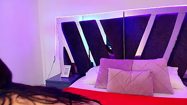 Snapshot of sophia_love__ chatting on 02.25.26 sophia love online show from 02.25.26