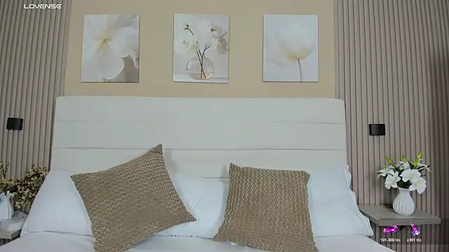 Snapshot of LisaLain chatting on 06.30.26 LisaLain online show from 06.30.26
