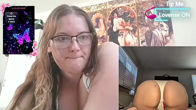 Snapshot of lillythotz chatting on 04.06.26 lillythotz online show from 04.06.26