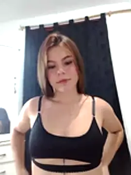 EmiNavarro online show from 06.22.26