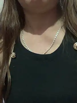 Snapshot of Lavi_bbaby chatting on 02.15.26 Lavi bbaby online show from 02.15.26