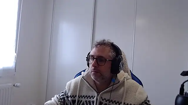 Snapshot of mika3377 chatting on 02.20.26 mika3377 online show from 02.20.26