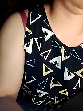 LiilyZi online show from 03.23.26