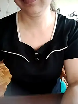 LiilyZi online show from 03.30.26