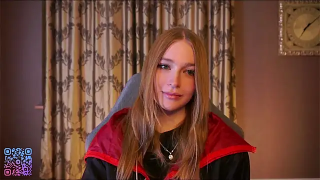 Snapshot of RowenaIanniello chatting on 03.13.26 RowenaIanniello online show from 03.13.26