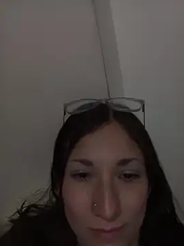 Snapshot of vane_coral chatting on 05.16.26 vane coral online show from 05.16.26