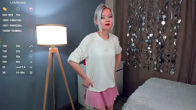 GoldenLenarz online show from 02.20.26