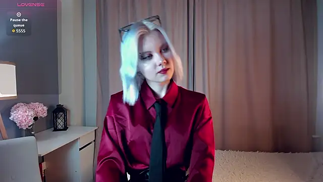 GoldenLenarz online show from 03.13.26