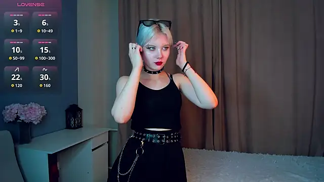 GoldenLenarz online show from 04.06.26