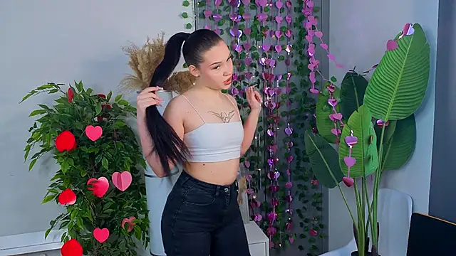 RoxannRunk online show from 02.18.26