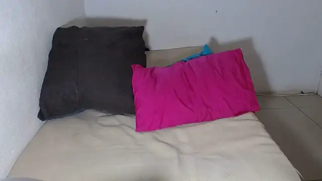 Snapshot of ChubbyBustyX chatting on 04.15.26 ChubbyBustyX online show from 04.15.26