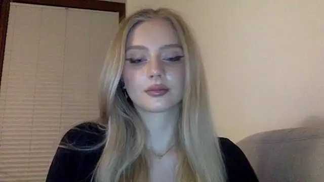 MayaWetDream online show from 03.10.26