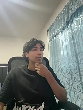 Pedestal diamant online show from 03.02.26