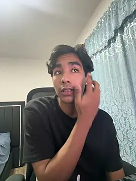 Pedestal diamant online show from 03.05.26