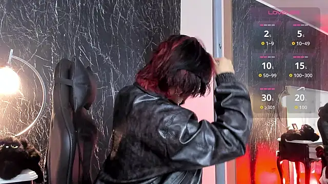 YuuMiko online show from 04.10.26