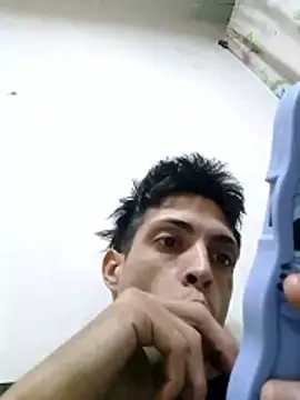 Snapshot of CubanoxxxSex chatting on 02.04.26 CubanoxxxSex online show from 02.04.26