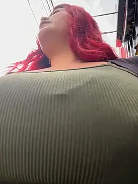 Snapshot of Lia-Moon77 chatting on 02.16.26 Lia-Moon77 online show from 02.16.26