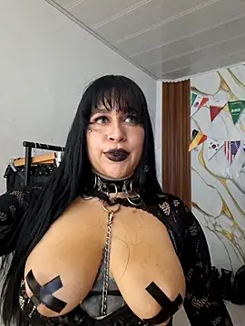 Snapshot of valen_ros chatting on 06.21.26 valen ros online show from 06.21.26