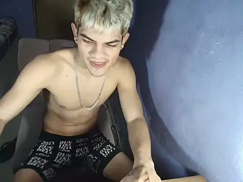 Jesshot bigcock20cm online show from 02.11.26