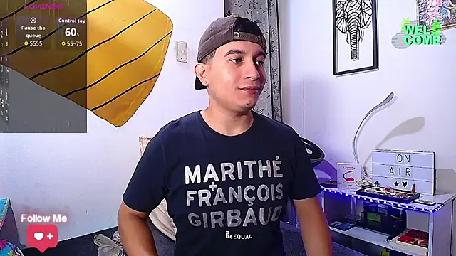 Snapshot of MaxParker21 chatting on 02.11.26 MaxParker21 online show from 02.11.26