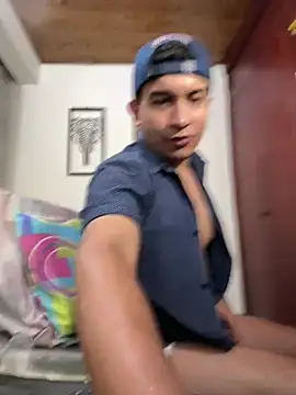 Snapshot of MaxParker21 chatting on 03.01.26 MaxParker21 online show from 03.01.26