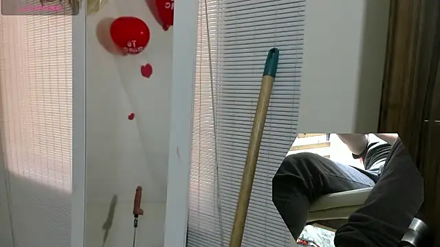 Snapshot of Nyomi_browm chatting on 02.11.26 Nyomi browm online show from 02.11.26