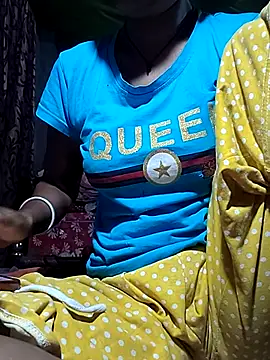 Snapshot of Sweet-runi chatting on 06.26.26 Sweet-runi online show from 06.26.26