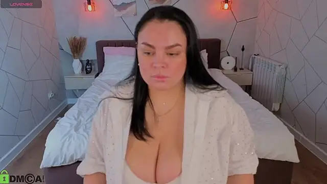 adele crown online show from 02.10.26