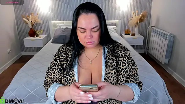 adele crown online show from 02.19.26