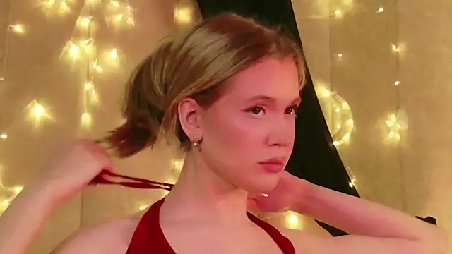 Beckie White online show from 04.04.26