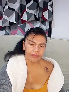 Snapshot of jennifer_0717 chatting on 04.01.26 jennifer 0717 online show from 04.01.26