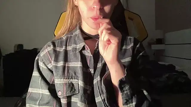 petiteetoile online show from 02.17.26