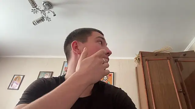 Snapshot of MoonlightVera chatting on 02.18.26 MoonlightVera online show from 02.18.26