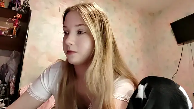 TiaBIanks online show from 04.04.26