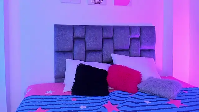 Snapshot of Madison_Rosee chatting on 03.10.26 Madison Rosee online show from 03.10.26