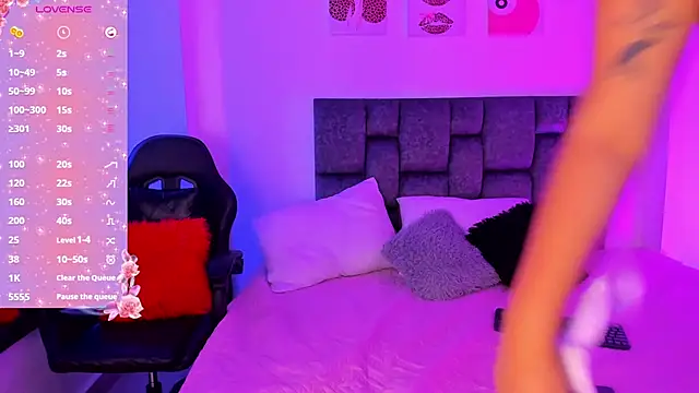 Snapshot of Madison_Rosee chatting on 03.11.26 Madison Rosee online show from 03.11.26