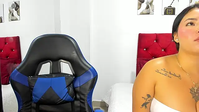 Snapshot of Madison_Rosee chatting on 04.05.26 Madison Rosee online show from 04.05.26